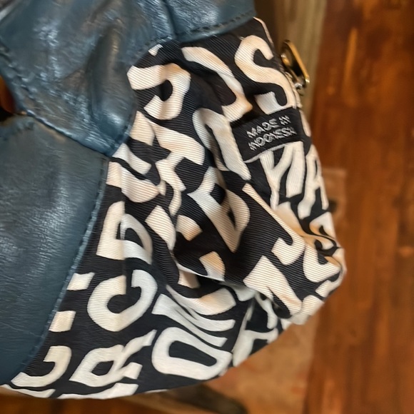 Marc by Marc Jacobs Mini Leather Shoulder Bag - Picture 6 of 8